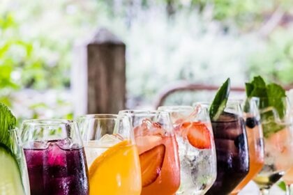 Mocktail vs Cocktail: Key Differences + Easy Festive Drink Recipes